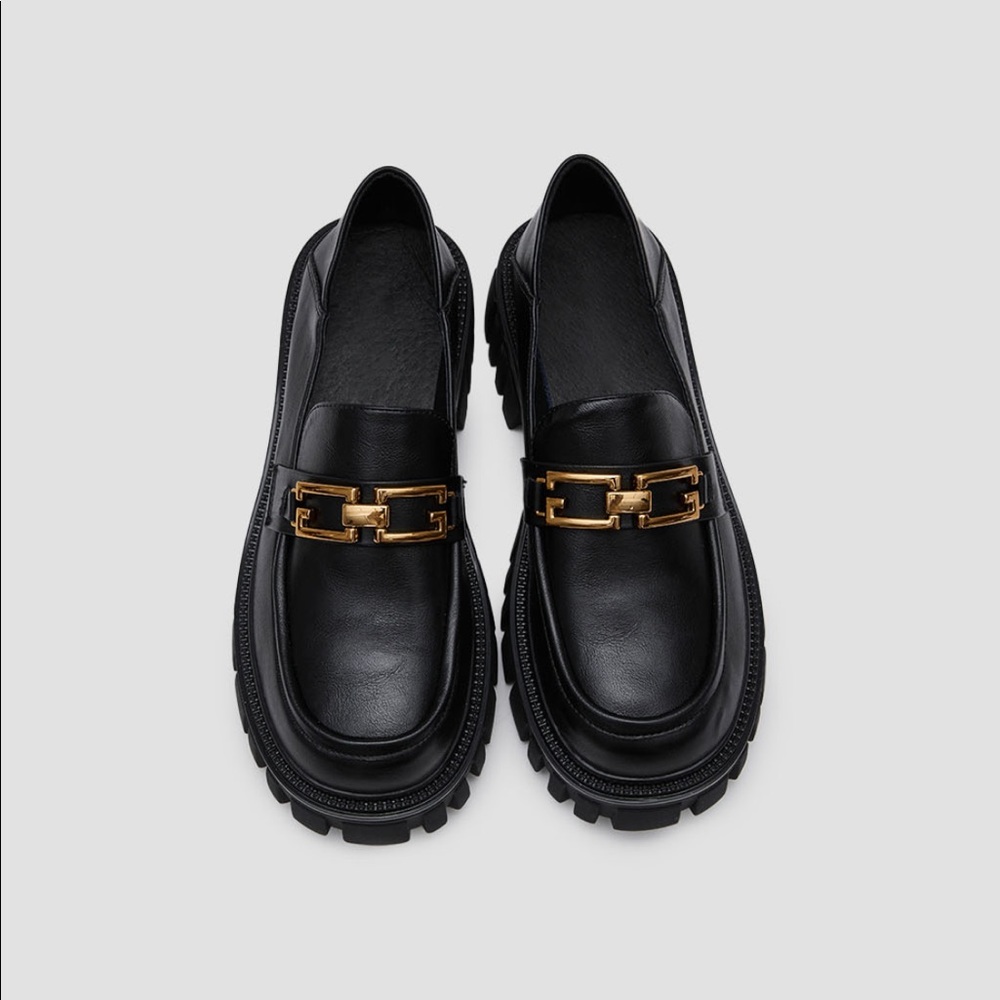 NWT Lattelier black leather lug sole loafers